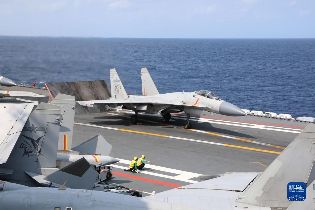 ▲共軍環台軍演，殲15戰機從山東號航艦起飛。（圖／中國軍網）