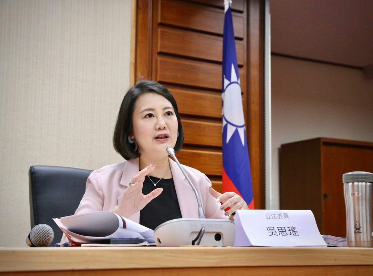 ▲國民黨台北市議員張斯綱2日深夜，在臉書po出「網友提供被害人截圖」，還直接點名吳思瑤，曾替樁腳護航性騷擾案、施壓警局阻止受害人報案，不過吳思瑤發文駁斥，並指這是「嚴重的污衊」。（圖／NOWnews資料照）