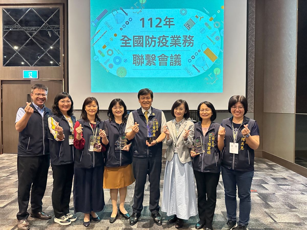 ▲台中市是防疫優等生，今天獲頒流感疫苗接種績優獎及新冠防疫感謝獎。（圖／市府提供)