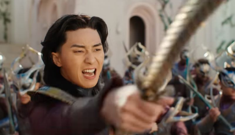 ▲南韓人氣男星朴敘俊在《驚奇隊長2》中飾演的外星王子「中分中長髮」造型曝光了。（圖／翻攝自Marvel Entertainment YT）