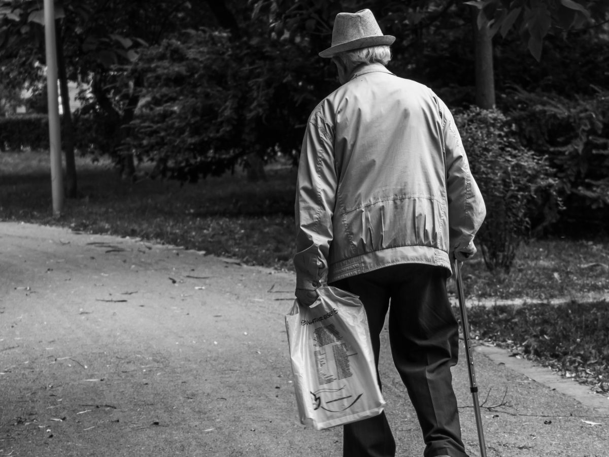 ▲韓國保健局委託調查機構進行的一項民調結果顯示，韓國的「孤獨死危險群」人口高達152萬人以上。（示意圖／取自Pexels）