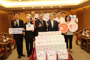 日企業贈百萬用品讚推性平 侯友宜:施政不能遺忘任何人