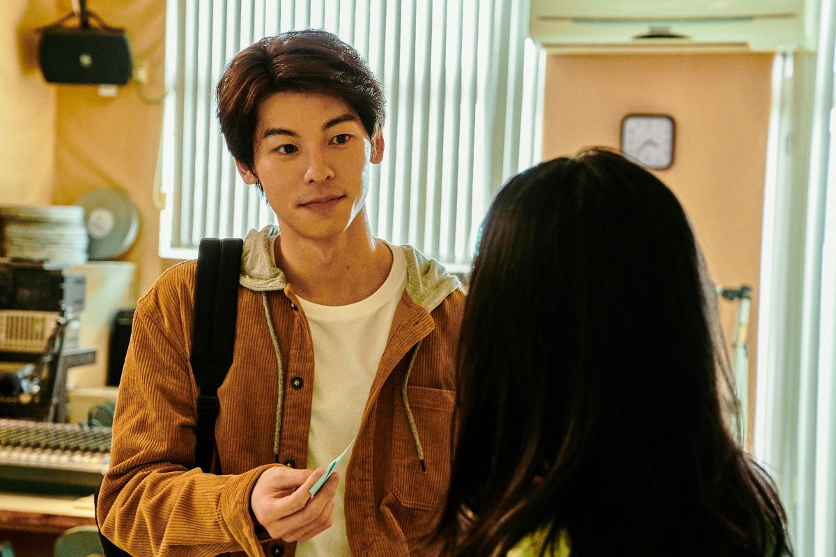 ▲《不能流淚的悲傷》許光漢化身暖男學長告白學妹。（圖／華映娛樂提供）