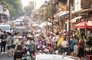 潑水節今登場！泰國預估吸引逾400萬遊客，可望創185億泰銖收入
