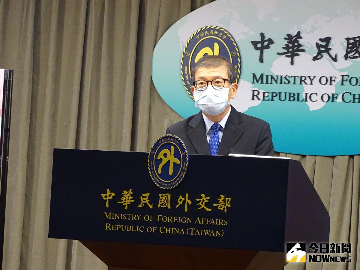 ▲領事事務局副局長陳尚友表示，針對駐巴西聖保羅外交官墜樓輕生，2政風人員已急辦簽證赴巴西調查。（圖／記者呂炯昌攝，2023.04.13）