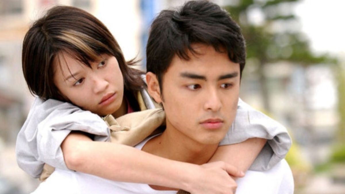 ▲陳喬恩（左）與明道（右）近日被拍到同框聚會，重現18年前偶像劇《王子變青蛙》的愛情CP，紛紛嗨喊「我的青春回來了！」（圖／翻攝微博）