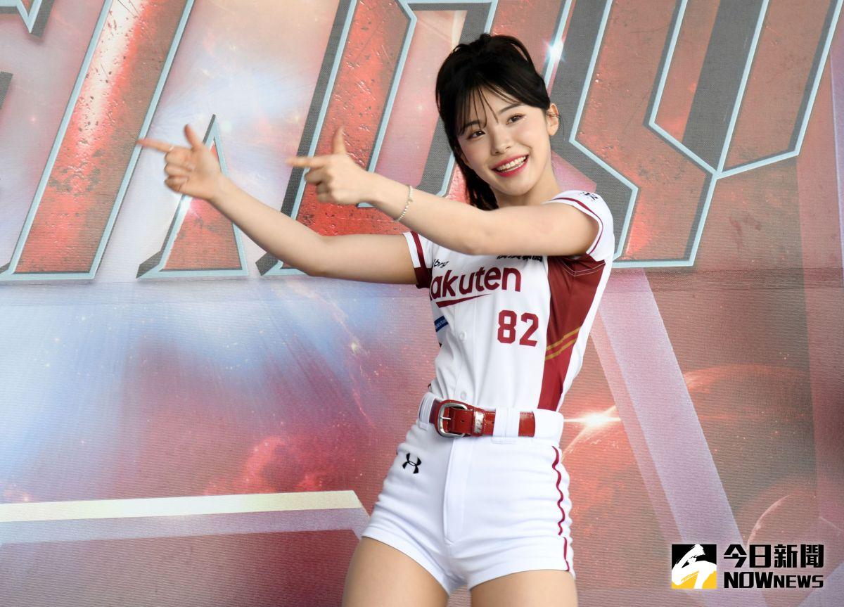 ▲李多慧加盟樂天桃猿啦啦隊。（圖/記者林調遜攝）