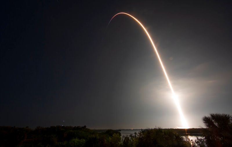 ▲美國太空探索科技公司（SpaceX）所製造的史上最大型火箭「星艦號」（Starship）預計今晚發射。（示意圖／美聯社／達志影像）