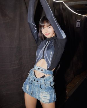 ▲▼星爺表明是Lisa(下圖)的粉絲。(圖/翻攝自周星馳、LISA IG) ▲▼星爺表明是Lisa(下圖)的粉絲。(圖/翻攝自周星馳、LISA IG)