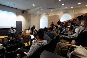 ▲民眾黨主席柯文哲訪美，在哈佛大學與學子座談。（圖／民眾黨提供）