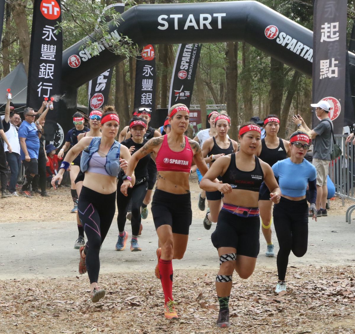 ▲日本151公分袖珍勇士陣在穗香一開賽就衝最前面。大會提供