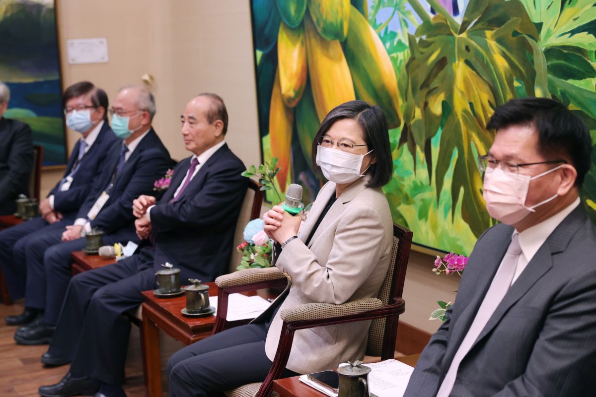 ▲蔡英文接見「第25屆『國家生技醫療品質獎』獲獎醫護機構暨生醫產業代表」。（圖／總統府提供）