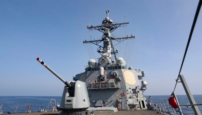 ▲美國海軍表示，飛彈驅逐艦米利厄斯號16日通過台灣海峽。（圖取自twitter.com/US7thFleet）