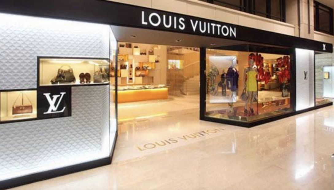 ▲不過你知道嗎？世界上人均花費最多錢在購買奢侈品的國家，不是美國不是中國、也不是阿拉伯聯合大公國，而是韓國。（示意圖／翻攝自Louis Vuitton Seoul Kangnam）