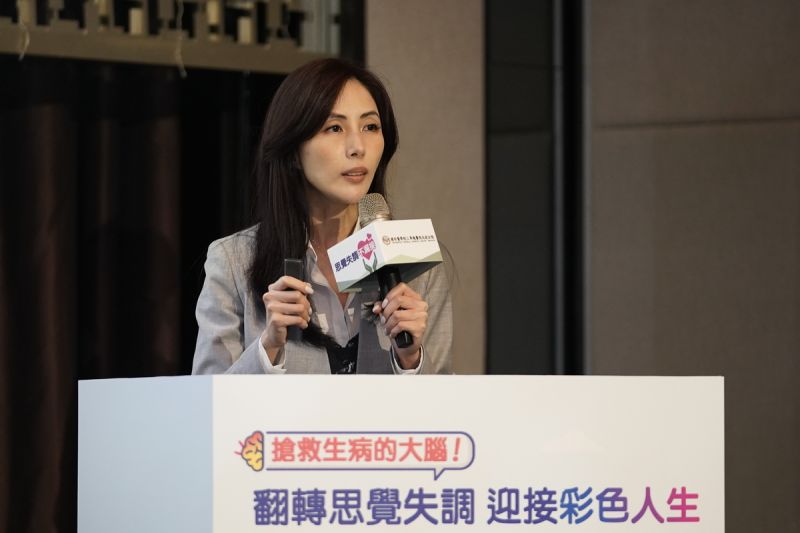 ▲三軍總醫院北投分院社區精神科楊蕙年主任分享思覺失調症患者「阿正」的故事。(圖/三總北投分院提供)