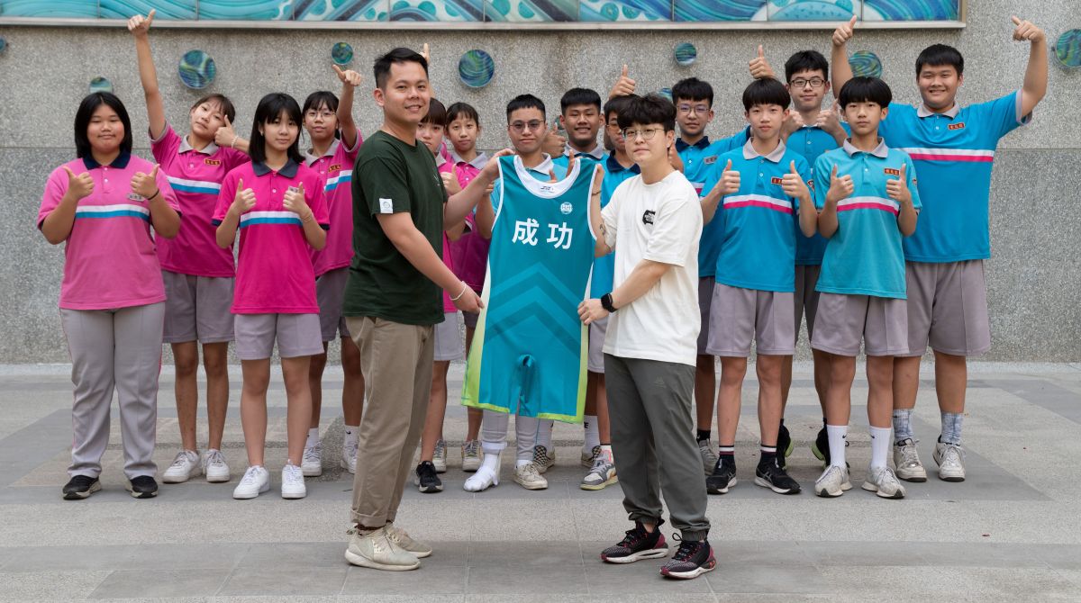 ▲HH草本新淨界推動婦氏山計畫，贊助30萬及贈送選手比賽服力挺成功國中舉重隊。（圖／HH提供）