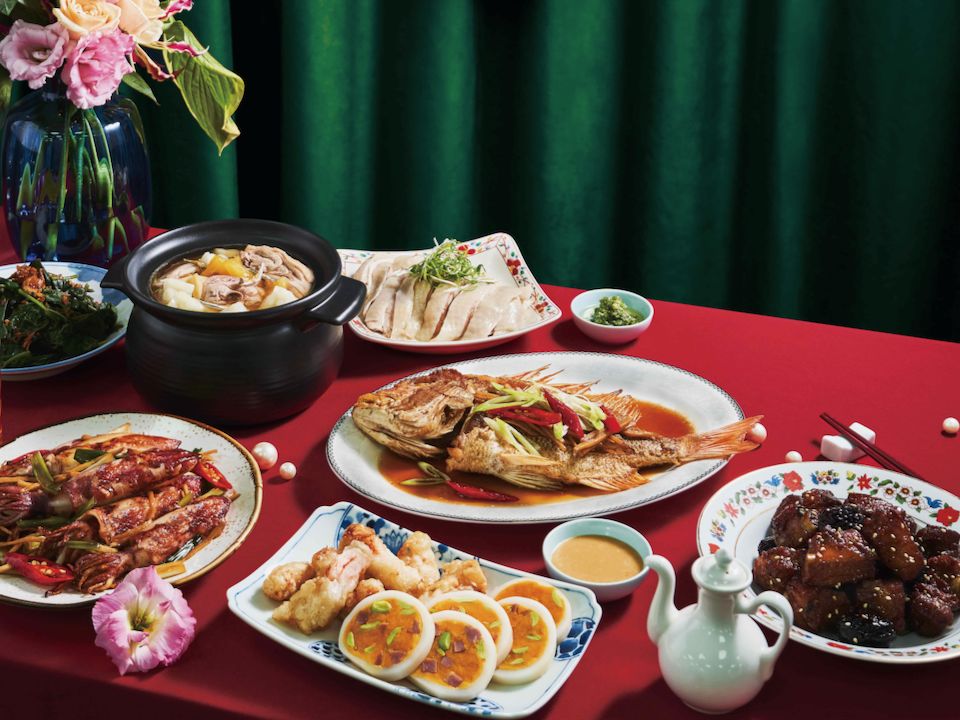 ▲「真珠台灣佳味」被經濟部認證是「年度臺菜餐廳」，憑台中數位虛擬市民卡消費滿額，送時蔬一份。（圖／真珠提供）