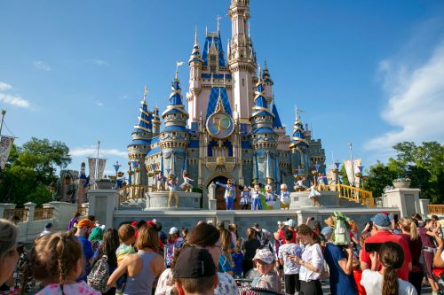 在迪士尼樂園亡卻因Disney+無法提告?專家:別亂點我閱讀並同意