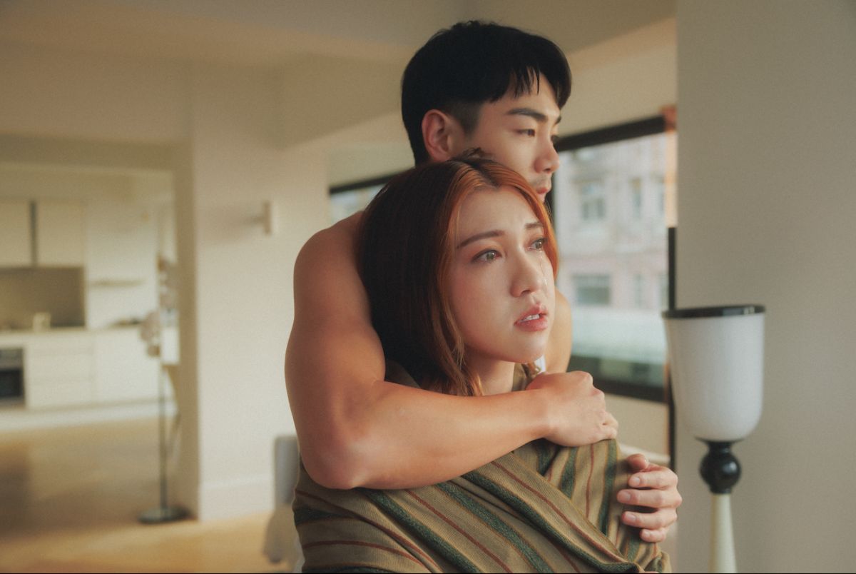 ▲禾浩辰與香港創作歌手Serrini樹莉莉在MV中有許多親密戲。（圖／鑽石娛樂提供）