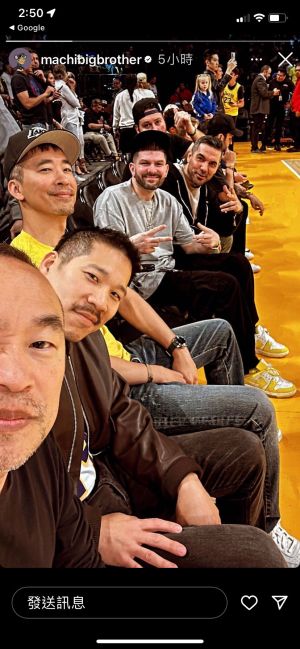 ▲黃立成(前至後)、林智文、黃立行合體看球賽。(圖/翻攝自黃立成IG) ▲黃立成(前至後)、林智文、黃立行合體看球賽。(圖/翻攝自黃立成IG)