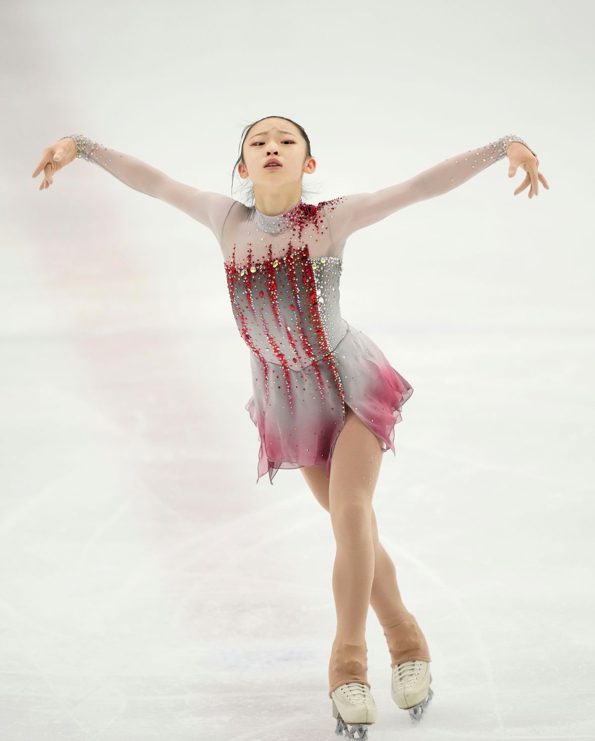 ▲蔡玉鳳轉至青女組首戰、2023全國花式滑冰菁英錦標賽，以短曲46.66分、長曲97.59，總和144.25分贏得金牌。官方提供