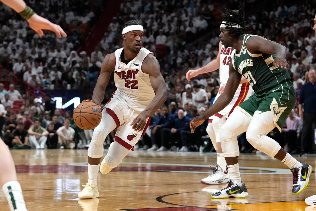 ▲Jimmy Butler面對密爾瓦基公鹿，全場28投19中，得到了56分，帶隊擊敗公鹿取得系列賽聽牌優勢。（圖／美聯社／達志影像）