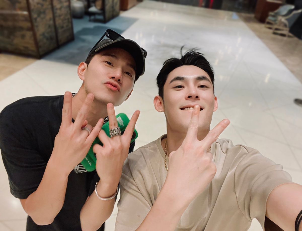 ▲泰星徐志賢（左）加入陳奕新戲《男公館》。（圖／艾瑞克艾斯）