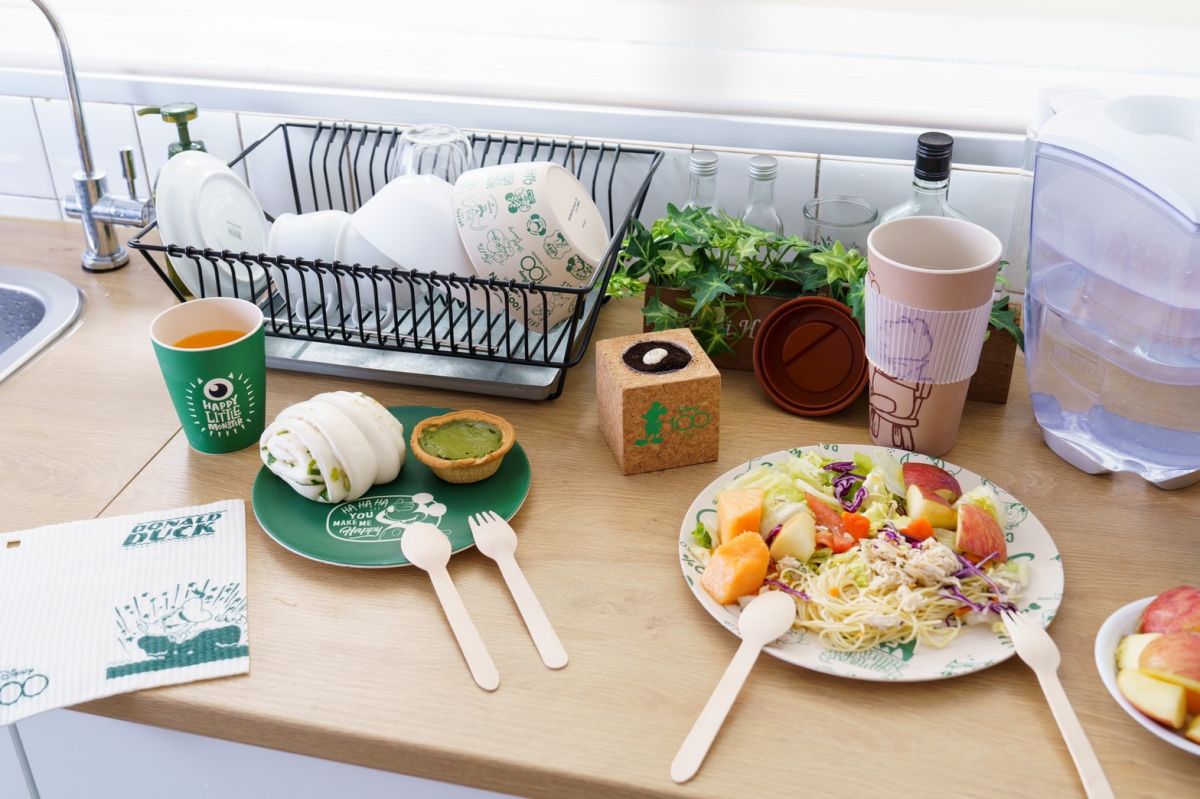 ▲家樂福會員獨享換購限定商品，有家喻戶曉的「星光百年GO GREEN」迪士尼系列生活日用品，使用綠色友善地球原料，結合友善環境的永續概念，攜手全民愛地球。（圖/品牌提供）