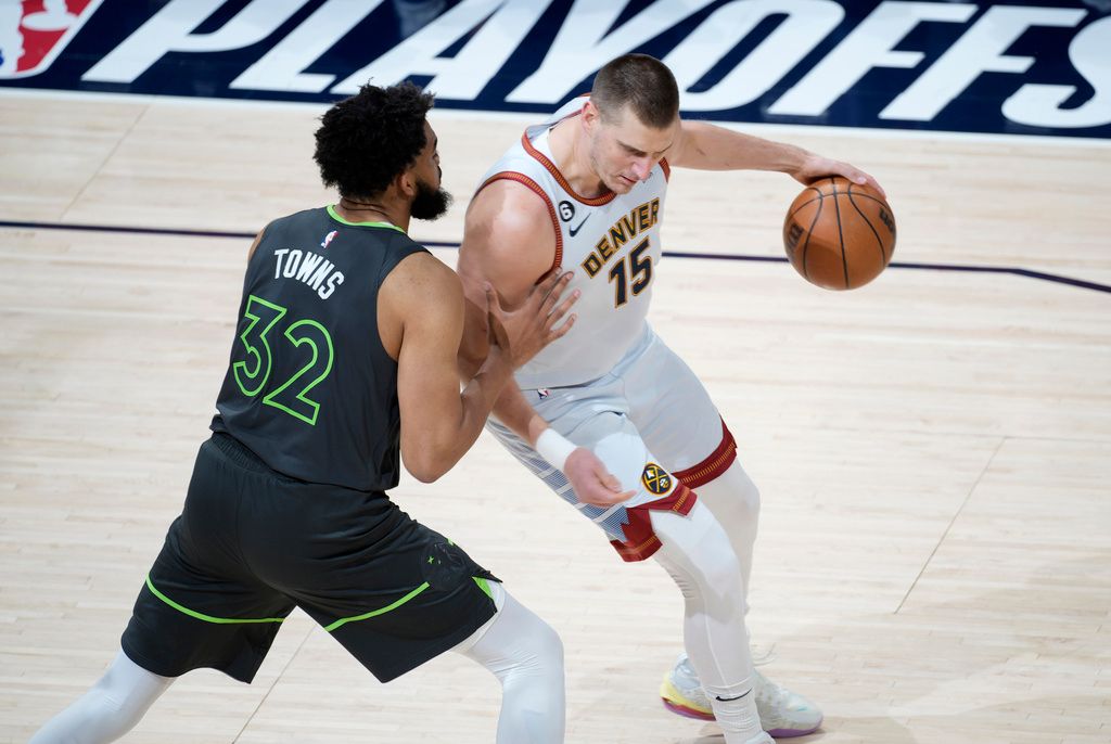 ▲金塊以112:109拿下勝利，系列賽以4-1晉級，Nikola Jokic繳出28分17籃板12助攻「大三元」的數據。（圖／美聯社／達志影像）