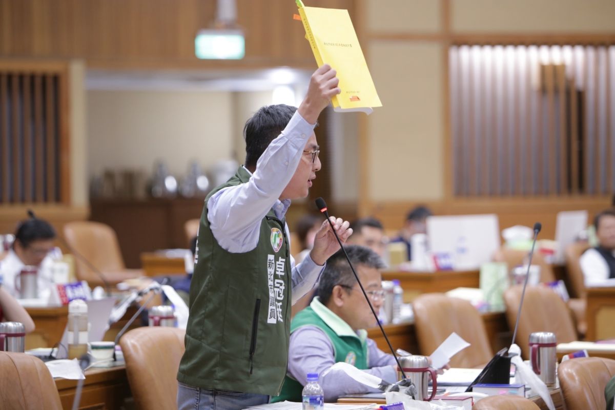 ▲侯友宜爭議不斷，民進黨眾議員針對各項議題提出質疑。（圖／卓冠廷辦公室提供）