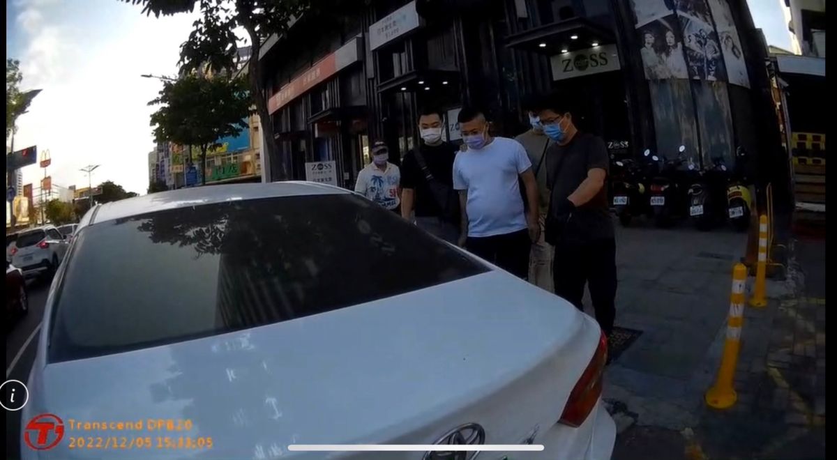 ▲刑事局南打中心日前破獲以謝姓男子為首的FUEX虛擬貨幣假投資平臺詐欺洗錢集團，陸續逮捕謝男共28人到案，查緝不法所得高達2000多萬。（圖／記者郭凱杰翻攝）