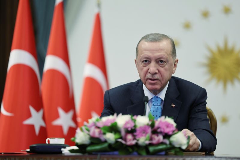 ▲身體不適的土耳其總統艾爾段缺席公開活動2天後，於27日重新露面。（圖／美聯社／達志影像）