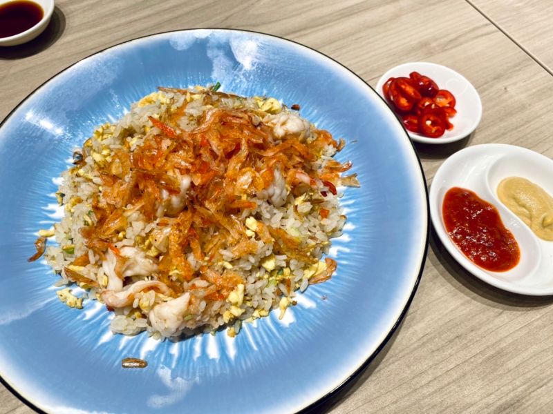 ▲櫻花蝦炒飯使用了櫻花蝦與鮮蝦。(圖/記者蕭涵云攝)