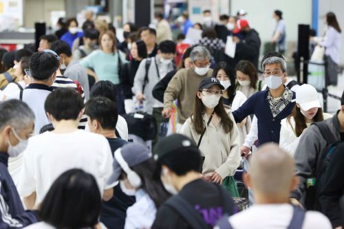 日圓疲軟吸大量外國遊客！耶誕新年假期來臨　成田機場迎入境高峰
