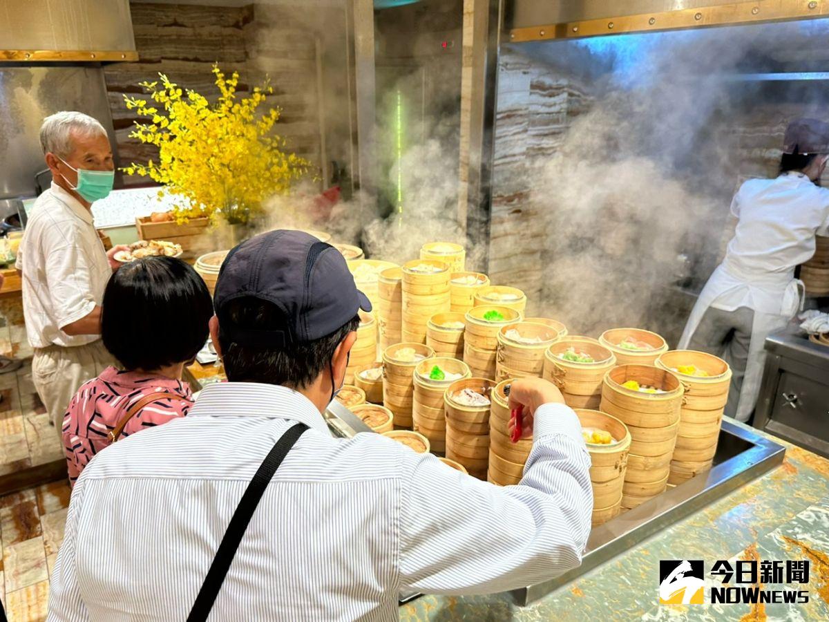 ▲「廚窗港點」提供豐富多樣的特色港點、多樣中西料理及各式甜品等。（圖／記者陳美嘉攝）