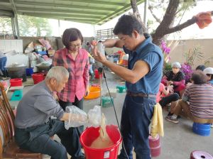 ▲85歲陳榮一說，做了近50年就為了感謝媽祖指引保佑(圖／張芬郁提供2023.4.29)