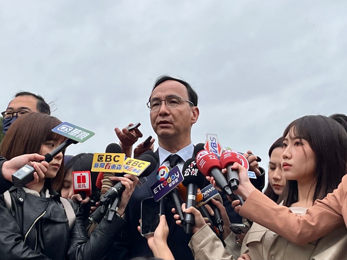 ▲外傳國民黨可能於5月17日中常會徵召總統候選人，朱立倫今受訪表示，讓主要候選人準備好，適當時機就會提出。（圖／國民黨提供）