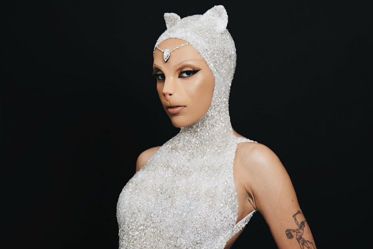 ▲Met Gala 2023今（2）日登場，傑瑞德、納斯小子及蜜桃貓朵佳，都以老佛爺的愛貓邱比特做造型靈感。（圖／Instagram：dojatca）