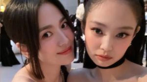 宋慧喬、Jennie Met Gala破天荒合體!親暱玩自拍 粉絲圓夢了