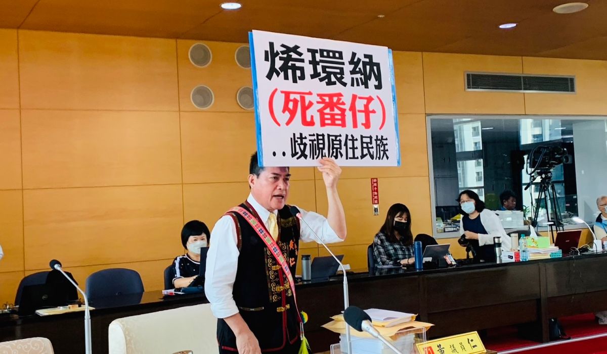 ▲台中市議員黃仁認為中一中校方處理「烯環納」事件失當，校長應下台負責。（圖／記者顏幸如攝，2023.05.02）