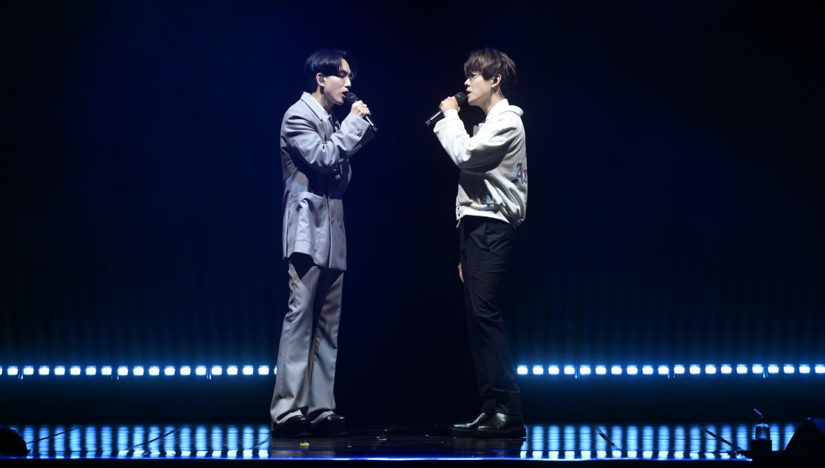 ▲林宥嘉（左）在香港舉辦「idol 2023世界巡迴演唱會」，請來林家謙擔任嘉賓。（圖／華研國際提供）