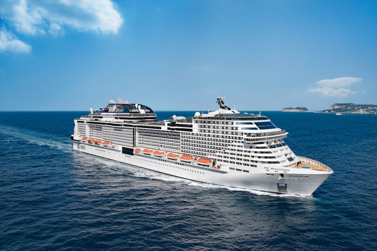 ▲亞洲最大MSC地中海郵輪榮耀號1857名台灣人滯留沖繩第三天，繼中華航空、長榮航空、星宇航空皆出手協助；MSC地中海榮耀號最新聲明也表示明已安排包機，承諾有信心48小時內疏運完旅客。（圖／MSC地中海郵輪提供）