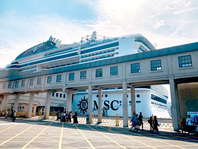 ▲今基隆港迎接有史以來最大的MSC地中海榮耀號。（圖／記者蕭涵云攝）