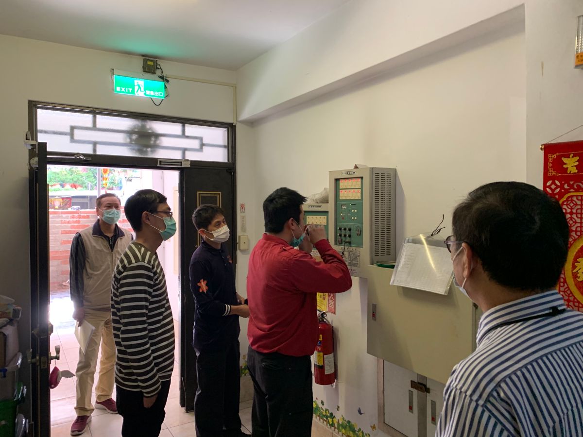 ▲南投縣政府派員前往移工宿舍檢查。（圖／南投縣政府）