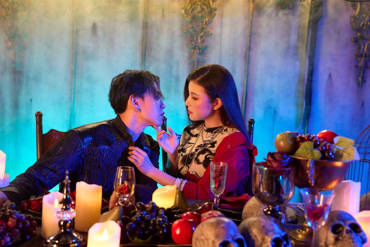 ▲艾瑞（左）自爆有嚴重恐女症，只能接受與女友接觸。（圖／火星音樂提供）