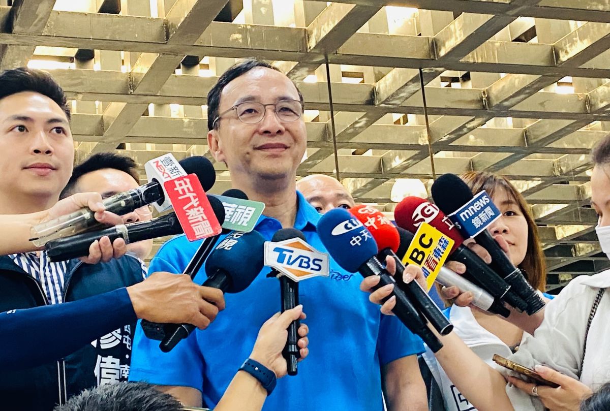 ▲朱立倫受訪時重申，國民黨一定會在5月推出最強候選人。（圖／記者顏幸如攝，2023.05.06）