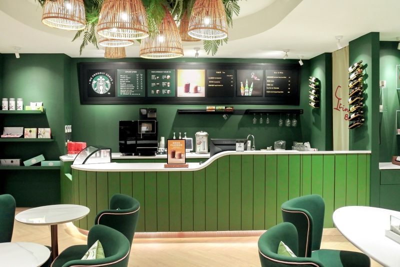 ▲台北凱撒大飯店近期打造一樓全新空間Drink Bar，將提供現泡茶、每日精選蛋糕以及星巴克咖啡服務 （圖／台北凱撒提供）