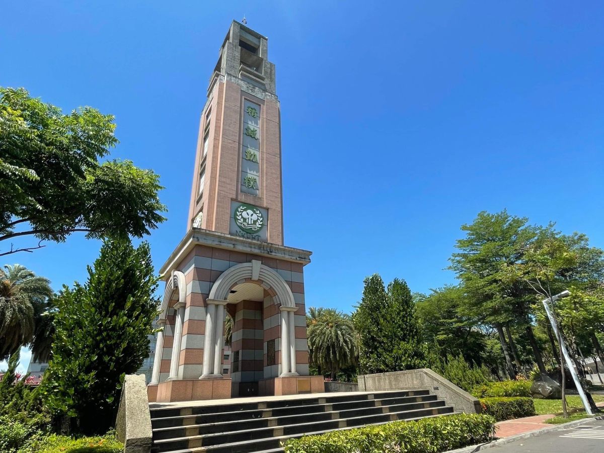 ▲台學聯指出，國立高雄餐旅大學有服儀髮禁、強制住宿、晨掃等荒謬規定，呼籲速修《大學法》，在各級會議擴大學生參與。（圖／台學聯提供）