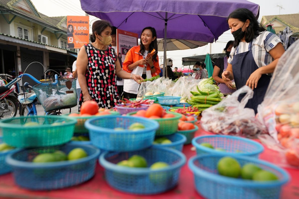 ▲泰國5月中旬國會即將大選。圖為候選人上街拉票。（圖／美聯社／達志影像）