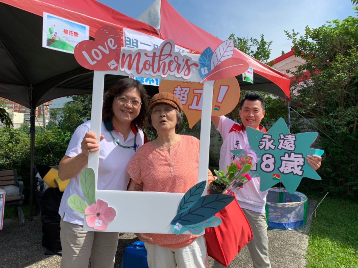 ▲信義房屋天母東路店專案經理湯淑玲（左）加入信義房屋21年，桃園到台北兩地通勤。（圖／資料照片）